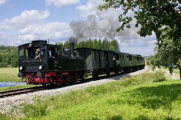 Dampfzug auf der Tälesbahn, Foto: Tom Ruhnke