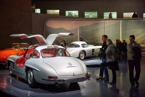 Mercedes-Benz-Museum, Foto: Ronny Schönebaum